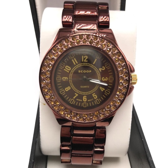 AccuTIME Accessories - AccuTIME Women's Scoop Quartz Bracelet Watch